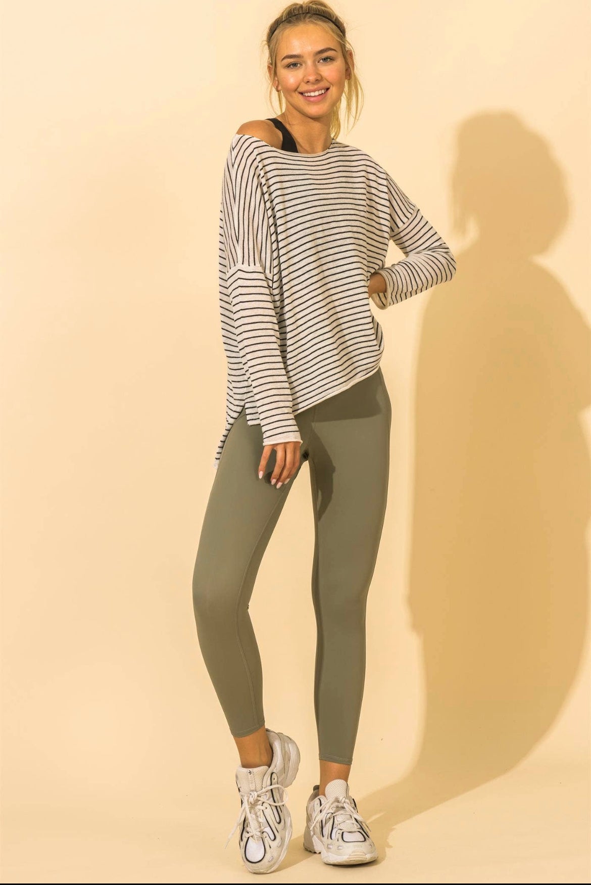 7/8 Off the Grid Olive High Waisted Leggings