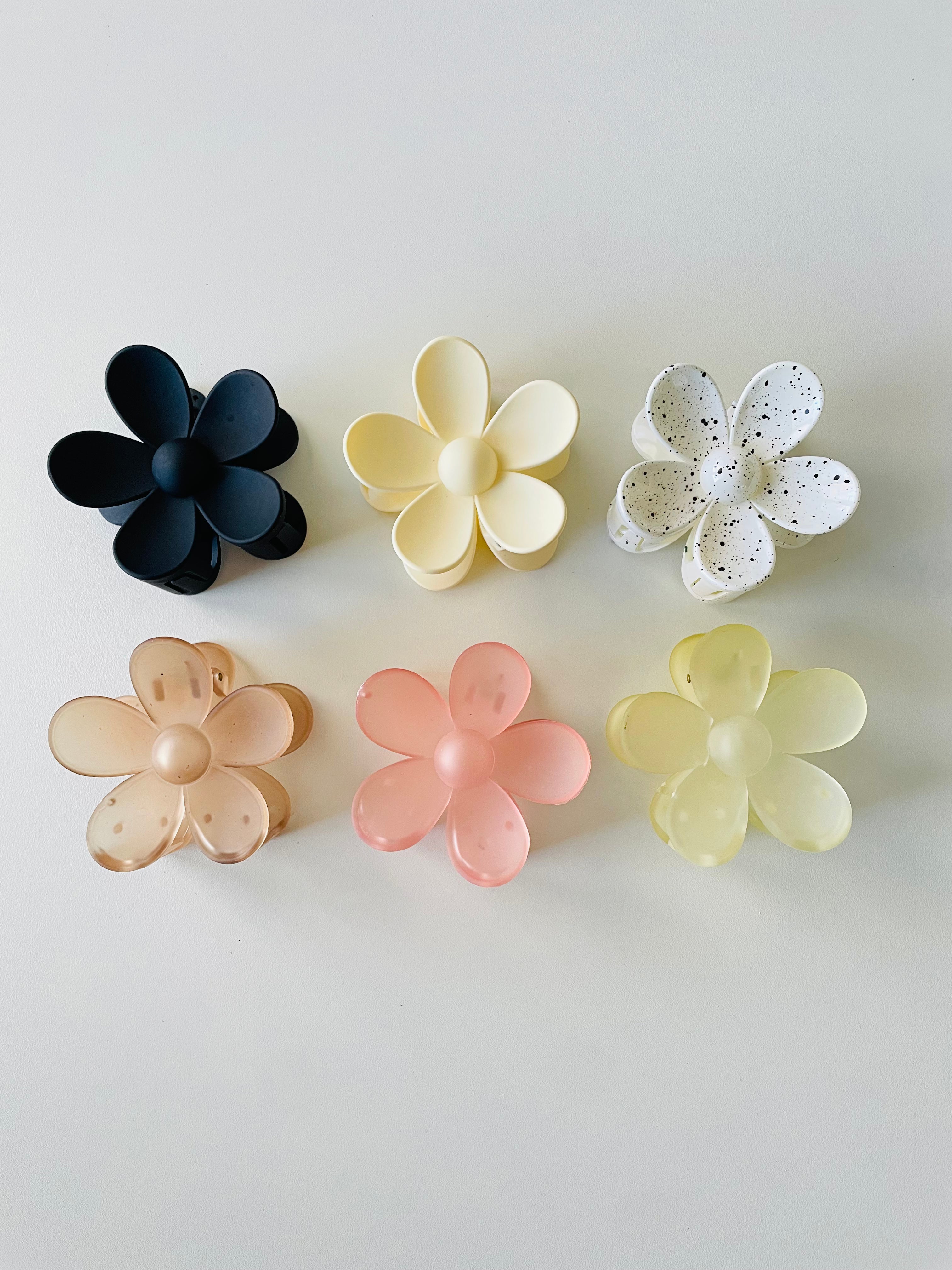 Hair Claw Clips: Flowers